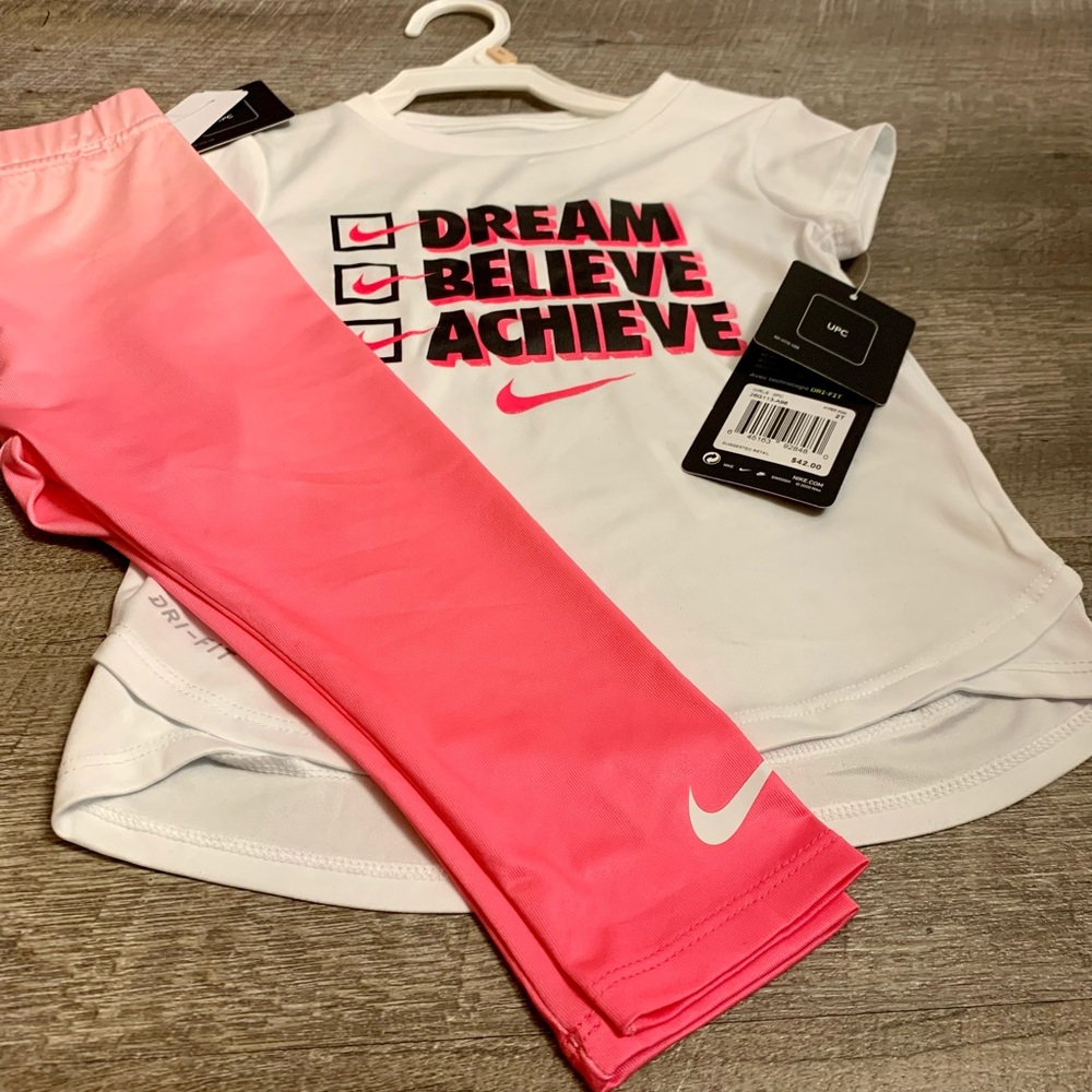 BNWT Girls Nike Dri fit 2 pc pants outfit size 2T